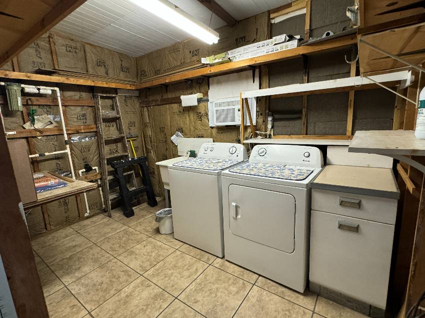 315 Murray Drive a Lakeland, FL Mobile or Manufactured Home for Sale